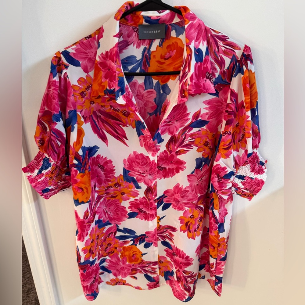 Hudson gray boutique Floral Pink and Orange Women's Top